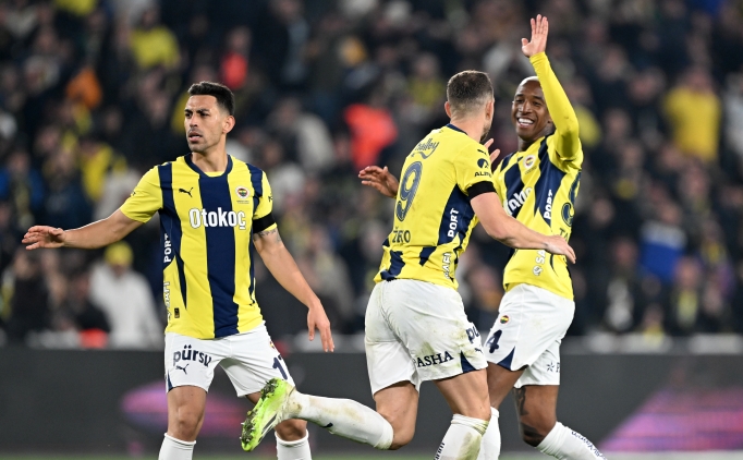 Kad�k�y'de geri d�n��, 5 gol, 2 k�rm�z� kart!