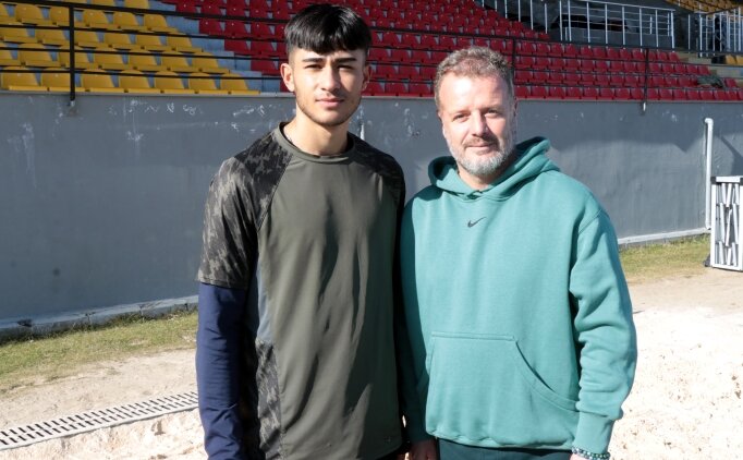 Futbolu b�rakt�, atletizmde 2 y�lda iki kez T�rkiye �ampiyonu oldu