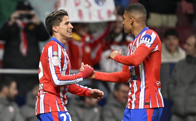 Atletico Madrid, 'farkl�' �ekilde yar� finalde