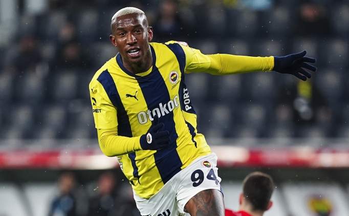 Fenerbah�e'de 10 numarada zor karar!