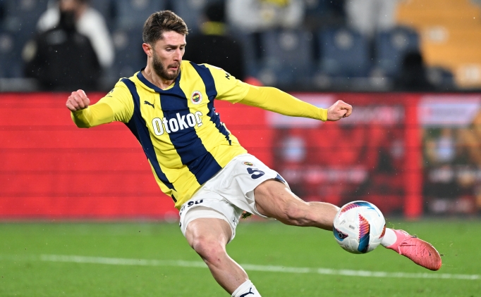 Fenerbah�e'de sakatl�k: �smail Y�ksek