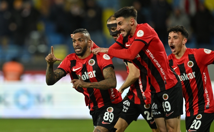 Gen�lerbirli�i'nin 'S�per Lig y�r�y���' s�r�yor