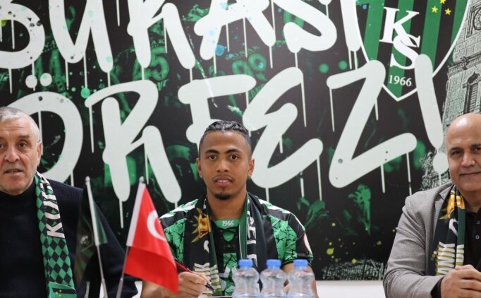 Kocaelispor, Rigoberto Rivas'� kadrosuna katt�