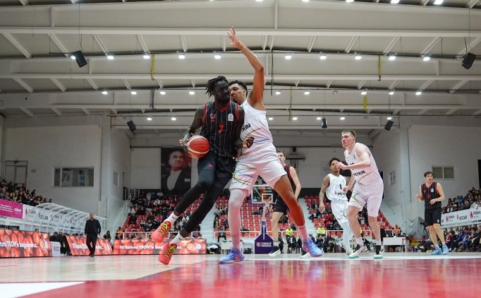 Manisa Basket, deplasmanda hata yapmad�