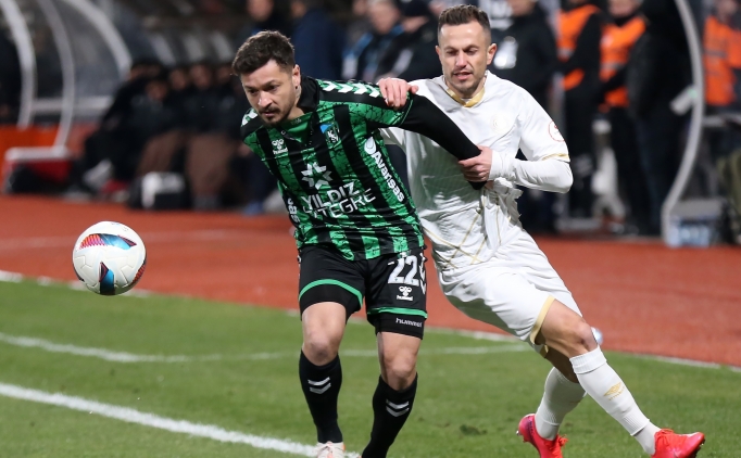 Kocaelispor, Manisa FK'y� 2 golle ge�ti