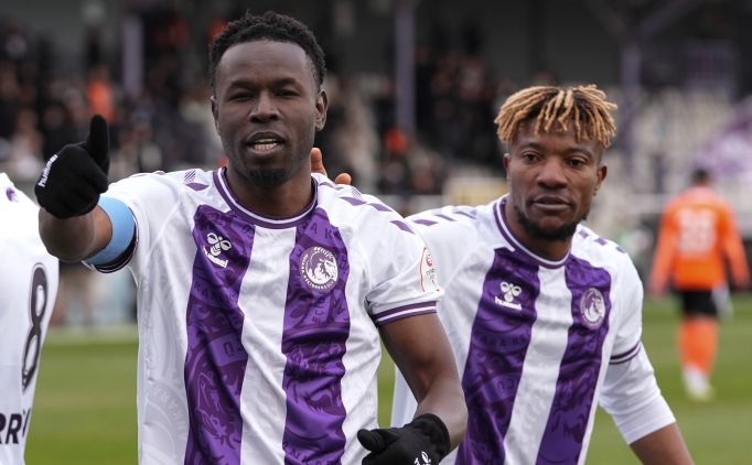 Ke�i�reng�c�, Adanaspor'u 3 golle devirdi