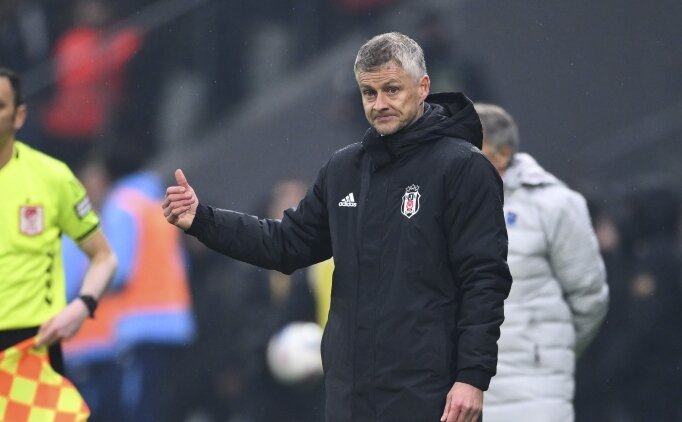 Solskjaer, Dolmabah�e'de galibiyetle ba�lad�!