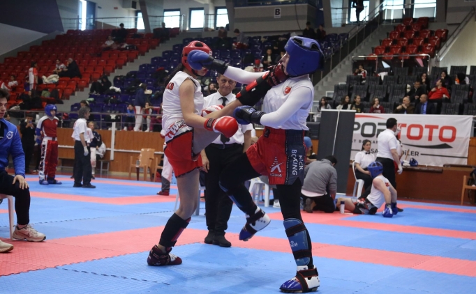 Okul Sporlar� Kick Boks �ampiyonas� Ordu'da sona erdi