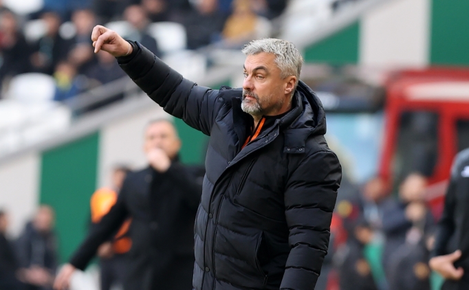 Thomas Reis: 'Evimize y�z�m�zde g�l�c�kle d�n�yoruz'