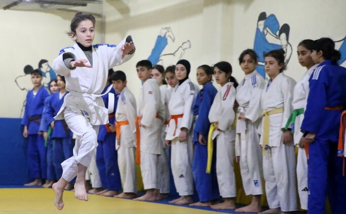 Kalorifer dairesinden �ampiyon judocular yeti�iyor