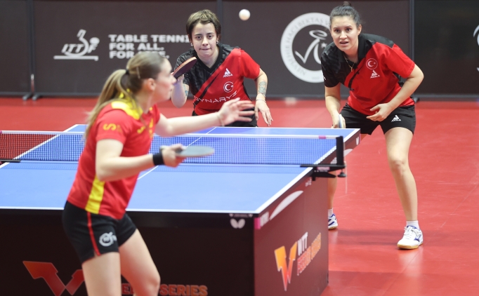 Masa Tenisi Milli Tak�m�, madalya hedefiyle haz�rlan�yor