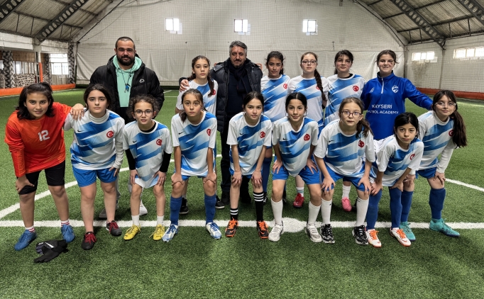 Nama�lup �ampiyon k�zlar�n hayali, milli tak�m formas�