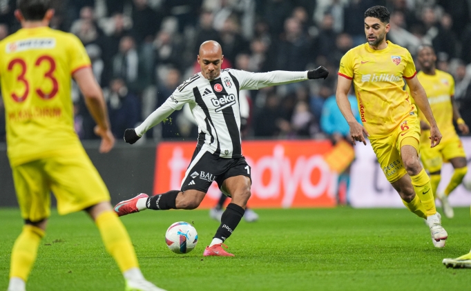 Be�ikta�'ta Mario, Solskjaer ile u�u�a ge�ti!