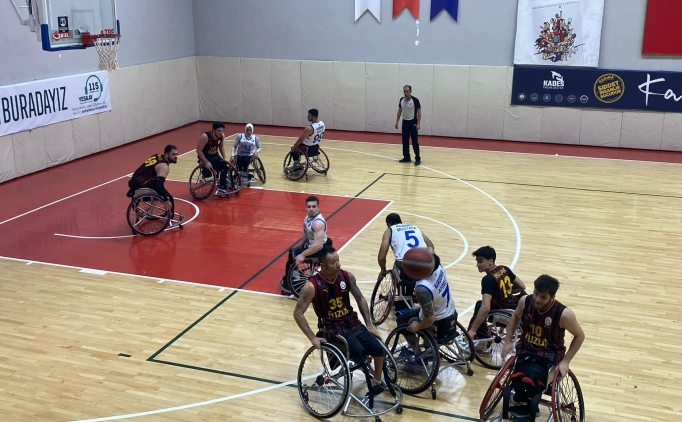 Galatasaray Fuzul, Karab�k'te tur atlad�!