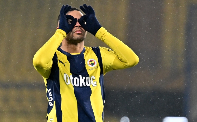 Fenerbah�e kazand� ve zirvede fark d�rde indi!