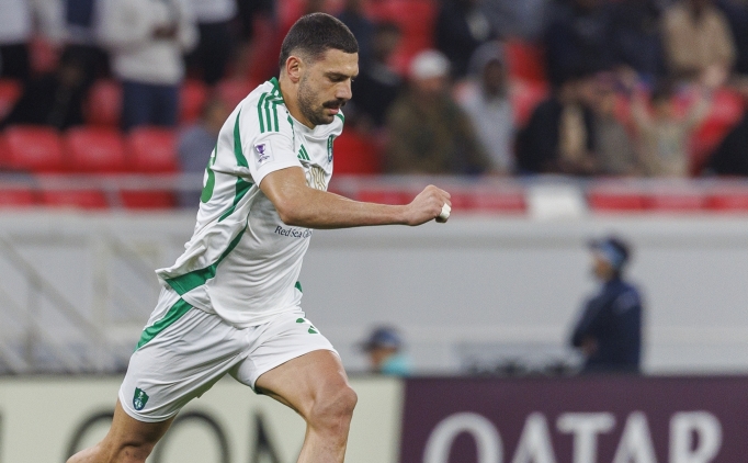 Merih Demiral'l� Al Ahli, 1 puan� 90'da kurtard�