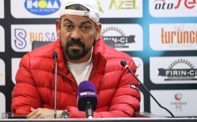 Servet �etin'den yabanc� hakem s�zleri