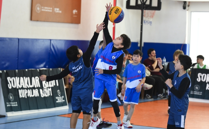 'Sokaklar Bizim 3x3 Basketbol Turnuvas�'n�n �stanbul'da yap�ld�