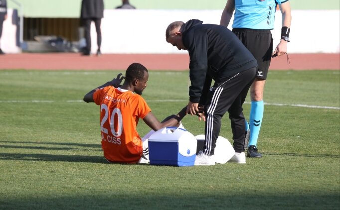 Adanaspor, hastaneye kald�r�lan Amadou Ciss'in durumunun iyi oldu�unu a��klad�