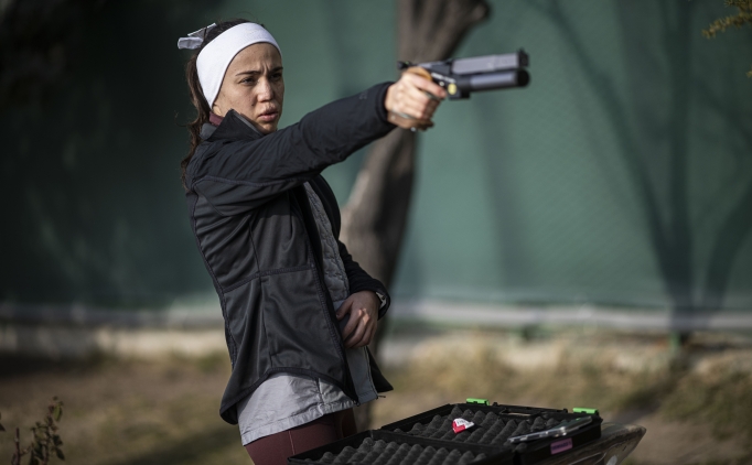 'ilklerin kad�n�' �lke �zy�ksel, gen� k�zlara �rnek oluyor