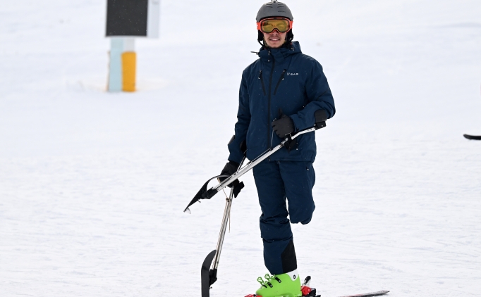 Kangrenden baca��n� kaybeden gen�, sporla hayata tutundu