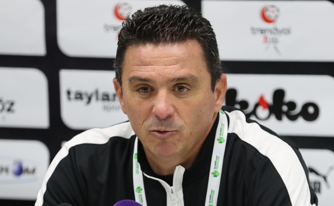 Fuat K�nal�: 'Eme�imizin kar��l���n� engellediler'