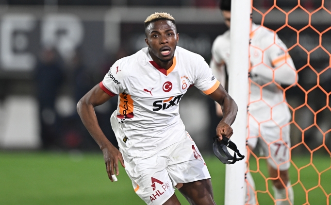 Osimhen at�yor, Galatasaray �ampiyonlu�a y�r�yor