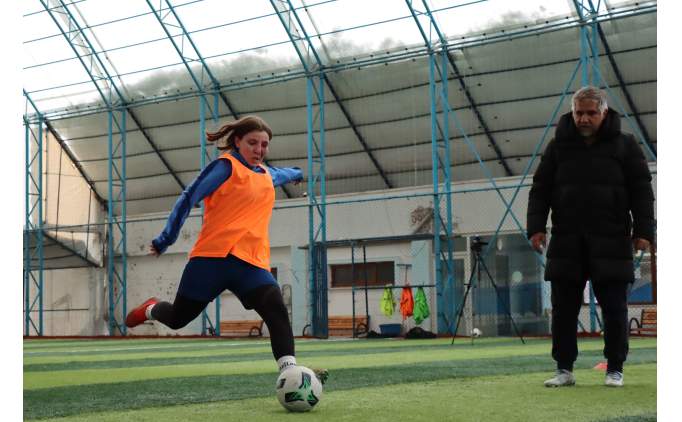 112 Acil'de doktor, ye�il sahada kaptan