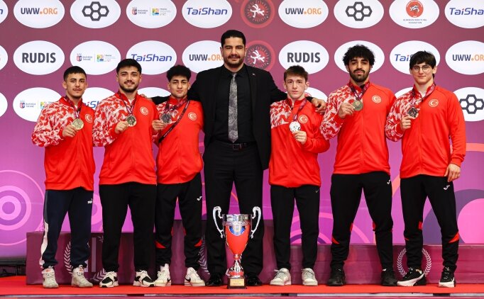 23 Ya� Alt� Avrupa G�re� �ampiyonas�'nda tak�m halinde 2. olduk!