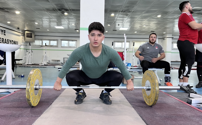 Milli halterci �zbek '3 alt�nla Avrupa �ampiyonlu�u' hedefliyor