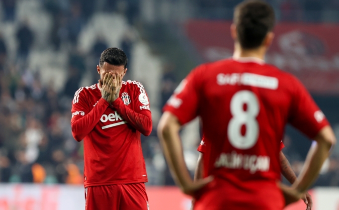 Be�ikta� borsada dibe �ak�ld�!