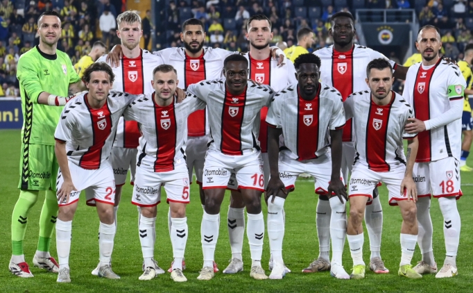 Galatasaray ma�� �ncesi iki isim ceza s�n�r�nda!