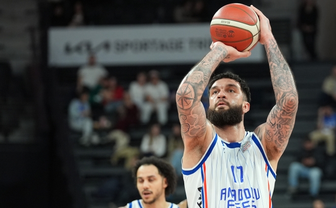 Anadolu Efes, Mersin Spor'u farkl� ge�ti!