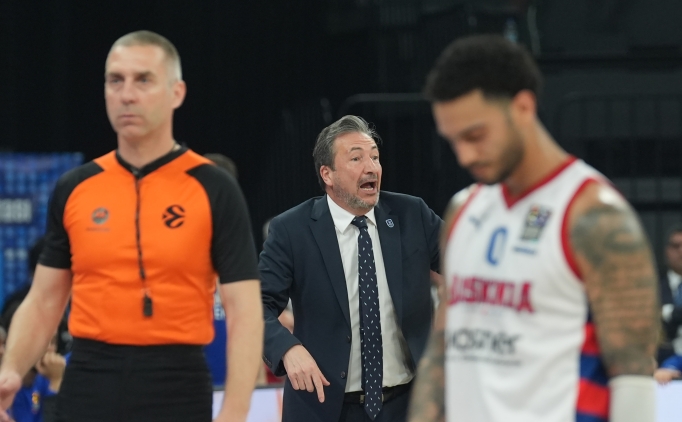 Anadolu Efes ko�u Luca Banchi: 'Daha iyi olabiliriz'