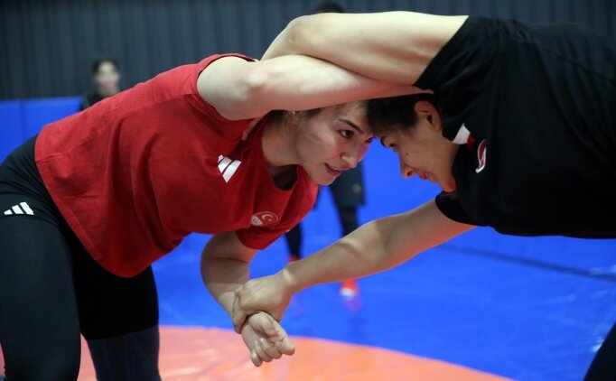 Buse Tosun �avu�o�lu, Avrupa �ampiyonlu�u i�in haz�rlan�yor