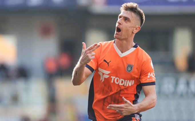 Piatek, Ba�ak�ehir tarihine ge�ti!