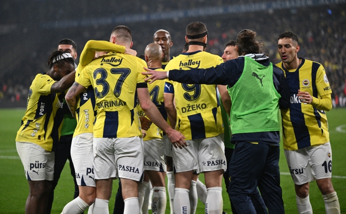 Fenerbah�e'de 6 futbolcu Sivasspor ma�� �ncesi kart s�n�r�nda!