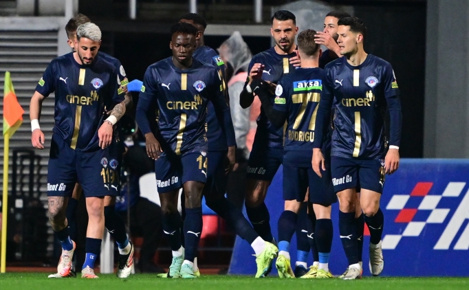 Kas�mpa�a'da Kayserispor ma�� �ncesi 6 isim s�n�rda