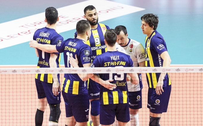 Fenerbah�e, Efeler Ligi'nde ���nc�l�k ��in parkede!