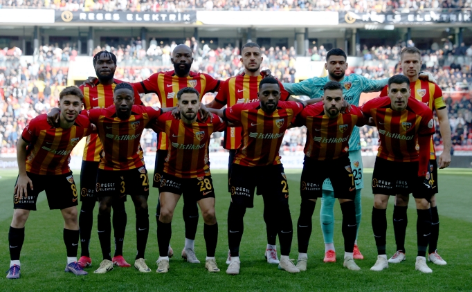 Kayserispor'dan Kas�mpa�a ma��nda 10 ki�iyle 3 puan!