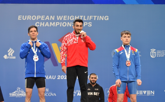 Milli halterci Harun Alg�l, Avrupa �ampiyonas�'nda alt�n madalya kazand�