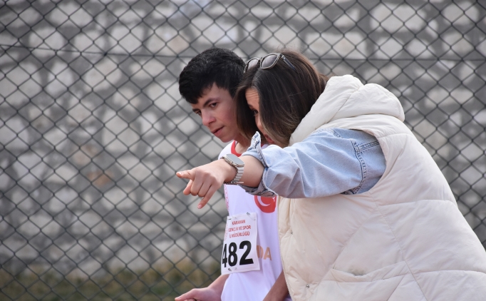 Williams sendromlu Osman Nuri, engellerini sporla ayor