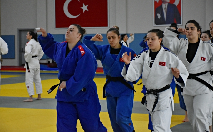 Judoda Avrupa mesaisi ba�lad�!