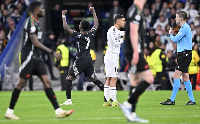 Real Madrid y�k�ld�, Arsenal'den tarihi tur!