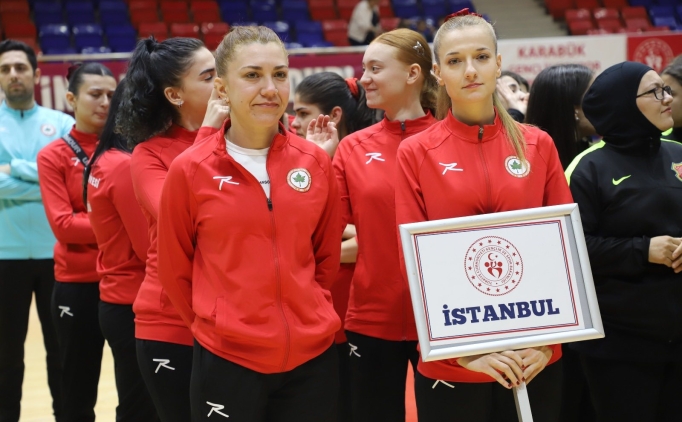 İşitme Engelliler Türkiye Voleybol Şampiyonası Karabük'te başladı