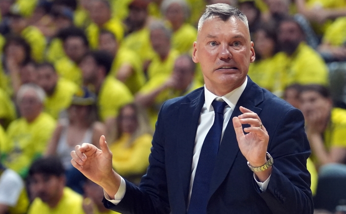 Sarunas Jasikevicius: 'Fenerbah�e tarihine ge�mek i�in bunlar yetmez'
