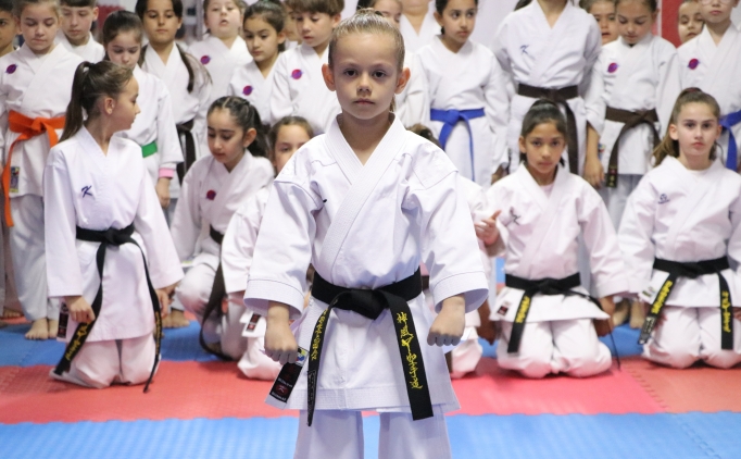 Milli karateci Ayza Akg�n'�n hedefi Balkan �ampiyonlu�u