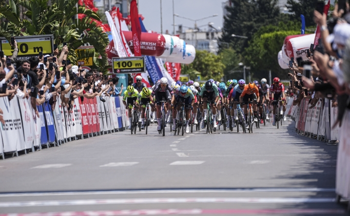 60. Cumhurba�kanl��� T�rkiye Bisiklet Turu ba�lad�