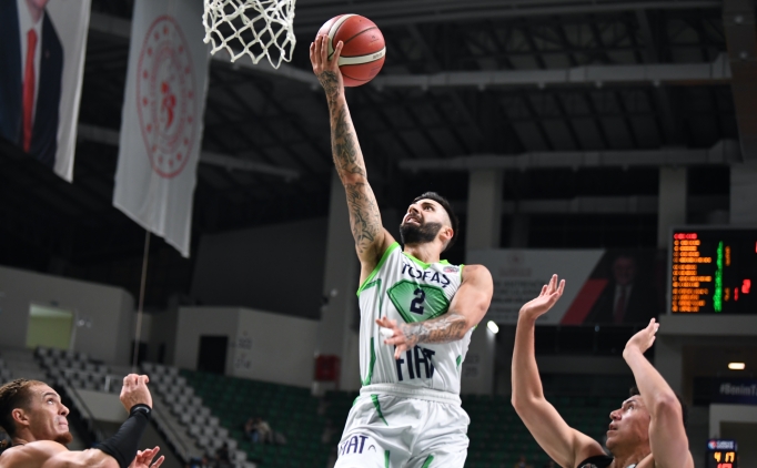 TOFA�, Mersin Spor'u evinde farkl� ge�ti!