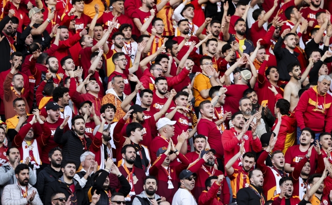 Galatasaray'dan kombine yenileme rekoru!